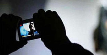 ধর্ষকের সঙ্গে মাদরাসাছাত্রীকে বসিয়ে ভিডিও, গ্রেফতার ১