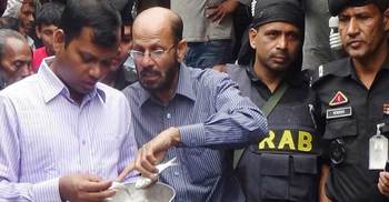 যাত্রাবাড়ীতে মাছের আড়তে অভিযান চালাচ্ছে র‍্যাব