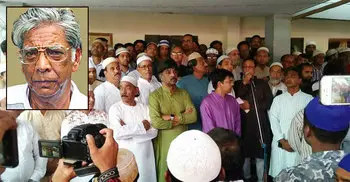 স্ত্রীর পাশে চিরনিদ্রায় শায়িত এম শামসুল ইসলাম