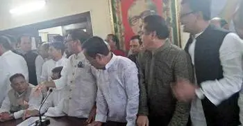 AL starts selling nomination forms