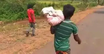 Man walks 8 km with body of daughter