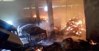 হিলিতে জুট মিলে আগুন