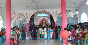 তিনশ বছর ধরে পূজা হচ্ছে উপমহাদেশে একমাত্র লাল দুর্গার