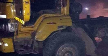 বিদ্যুতায়িত হয়ে ট্রাকে আগুন, চালক ও সহকারীর মৃত্যু