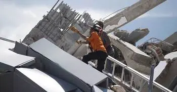 Indonesia earthquake, tsunami: Desperate search for survivors