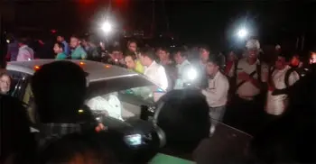 Dr Kamal & Co enter Gono Bhaban