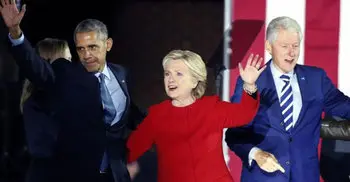 Explosive devices found in mail sent to Hillary Clinton, Obama