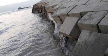 কমলনগরে নদীর তীররক্ষা বাঁধে ধস