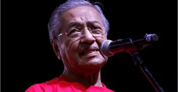 I can quit if you want: Mahathir