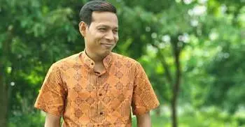 HC grants 6-month bail to CU teacher