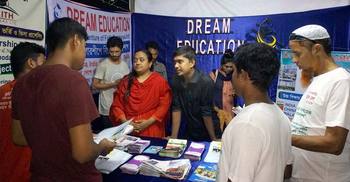 একদিনেই বিদ্যুৎ সংযোগ মিলছে উন্নয়ন মেলায়