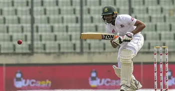 Bangladesh set 443 to win after Mahmudullah century