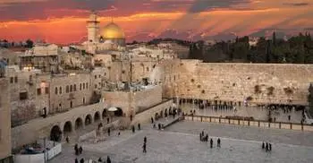 Australia considers following US on Jerusalem embassy