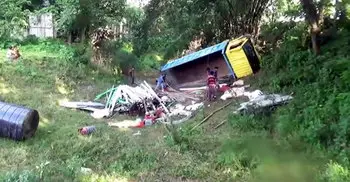 Truck plunged to ditch in Faridpur leaving 2 dead