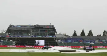Bangladesh-Sri Lanka toss delayed by rain