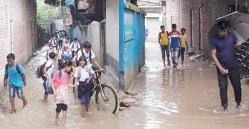 সড়কের বেহাল দশায় ভোগান্তিতে এলাকাবাসী, নির্বিকার কর্তৃপক্ষ