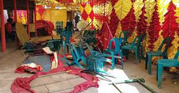 বিয়ে বাড়িতে বরপক্ষের ওপর কনেপক্ষের হামলা