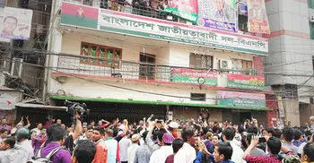 JCD men vandalize BNP’s central office