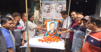 বগুড়ায় তালাবদ্ধ কার্যালয়ের সামনে জিয়ার মৃত্যুবার্ষিকী পালন