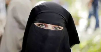 Sri Lanka bans burqa after carnage
