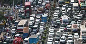 Cabinet Division proposes to make separate lane for VIPs, emergency vehicles