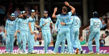 England beat South Africa in WC opener