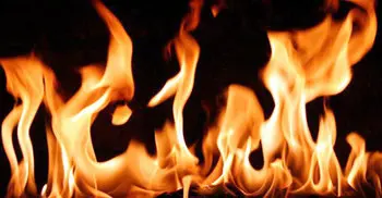 শায়েস্তাগঞ্জে আগুনে ১০ দোকান পুড়ে ছাই