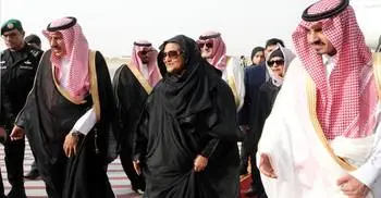 Hasina seeks OIC support to launch Rohingya case at ICJ