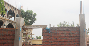 রড ছাড়াই কলেজ ভবনের ঢালাই শেষ