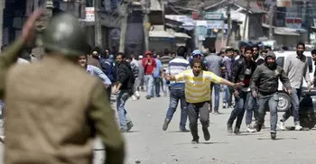 Kashmiris defy India's tyranny on the streets