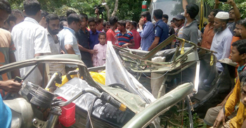কুড়িগ্রামে সড়ক দুর্ঘটনায় নিহতের সংখ্যা বেড়ে ৪