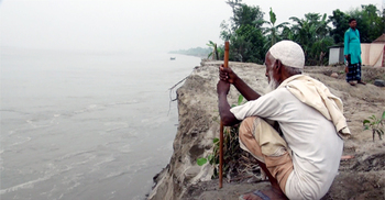 গাঁয়ের নামটিই বাঁচামারা