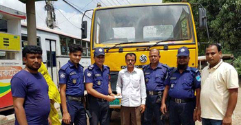 ৯৯৯- এ ফোন, এক ঘণ্টার মধ্যে চুরি যাওয়া ট্রাক উদ্ধার