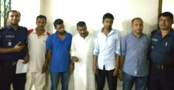 সাংবাদিক পরিচয়ে চাঁদাবাজি, আটক ৫