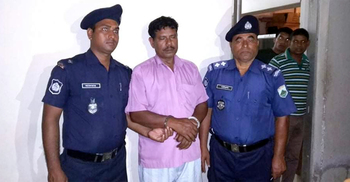 ছাত্রীর স্পর্শকাতর স্থানে হাত, শিক্ষক কারাগারে