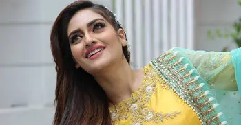 June wedding for Nusrat in Istanbul?