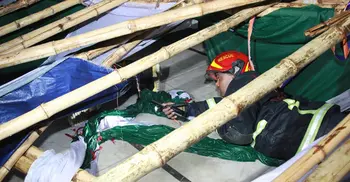 1 killed, dozens injured in Baitul Mukarram pandal collapse
