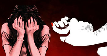 ফেনীতে দুই ছাত্রীর শরীরে হাত, দুই শিক্ষক বরখাস্ত