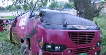 5 killed as bus overturns in Gaibandha