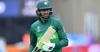 Shoaib Malik announces ODI retirement
