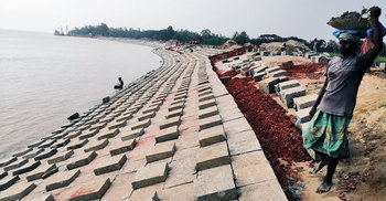 পাউবোর কাজে আশান্বিত যমুনাতীরের মানুষ