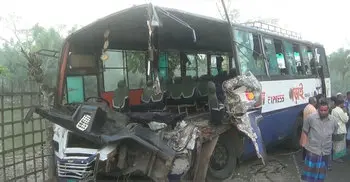 2 killed as picnic bus crashes into truck in Bagerhat