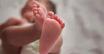 রাস্তার পাশে মিলল কাপড়ে মোড়ানো নবজাতকের লাশ