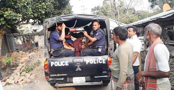 ভারতে পাঠানোর আশ্বাসে ৭ জন মিলে দুই তরুণীকে গণধর্ষণ