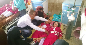 একে একে অজ্ঞান ৮ ছাত্রী