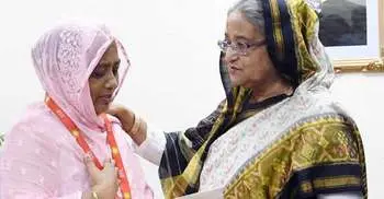 PM provides financial assistance to 10 individuals