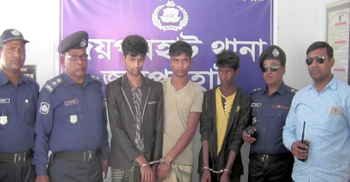 মায়ের প্রেমিককে কুপিয়ে মারল ছেলেরা