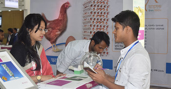 শেষ দিনে জমজমাট পোল্ট্রি মেলা