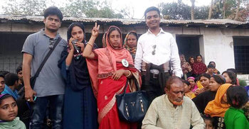 বিশাল ব্যবধানে হারল নৌকা