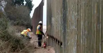 Pentagon authorises transfer of $1bn for US-Mexico border wall